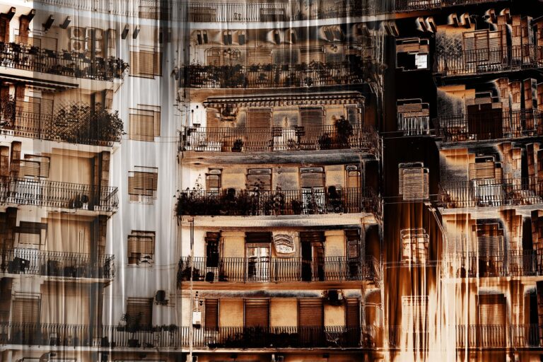 Beton Balkonunuzu Cennet Bahçesine Çevirecek 10 Düşük Bütçeli Fikir